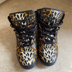 Adidas shoes for man